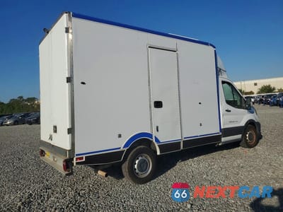 Trzecie zdjęcie samochodu z tyłu: 2020 FORD TRANSIT DELIVERY TRUCK VIN:1FDBW5Z86LKA95570 - miniatura