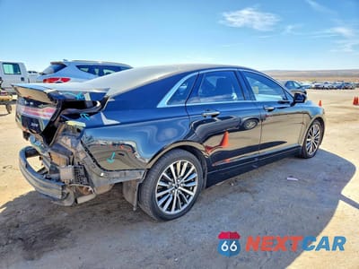 Trzecie zdjęcie samochodu z tyłu: 2019 LINCOLN MKZ VIN:3LN6L5A94KR613247 - miniatura