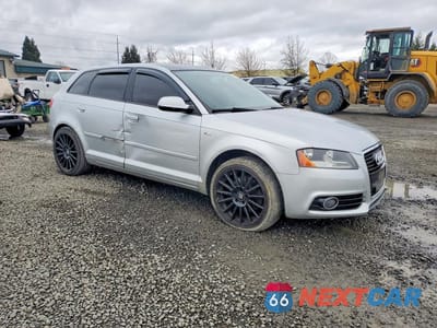 Czwarte zdjęcie samochodu z boku: 2012 AUDI A3 PREMIUM VIN:WAUBEAFM9CA163820 - miniatura