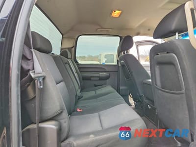 Zdjęcie 10 z 12 samochodu: 2010 CHEVROLET SILVERADO K1500 LT VIN:3GCRKSE38AG270087 - miniatura