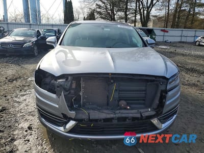 Piąte zdjęcie samochodu w środku: 2020 LINCOLN NAUTILUS RESERVE VIN:2LMPJ8K91LBL34059 - miniatura