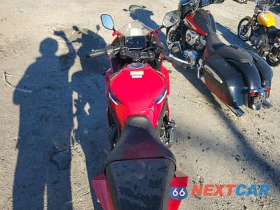 Zdjęcie 6 z 9 samochodu: 2026 HONDA CBR650 R VIN:MLHRH1554T5200000 - miniatura