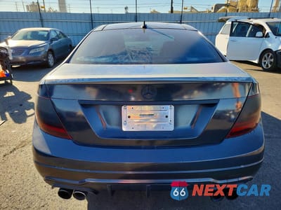 Zdjęcie 6 z 12 samochodu: 2013 MERCEDES-BENZ C 250 VIN:WDDGJ4HB6DF961770 - miniatura