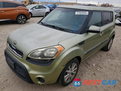 2013 KIA SOUL + KNDJT2A6XD7569476 - główne zdjęcie licytacji z USA - miniatura