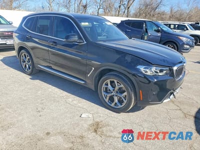Czwarte zdjęcie samochodu z boku: 2023 BMW X3 SDRIVE30I VIN:5UX43DP02P9P09930 - miniatura