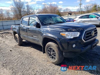 Czwarte zdjęcie samochodu z boku: 2022 TOYOTA TACOMA SR5 V6 VIN:3TMCZ5AN2NM475695 - miniatura