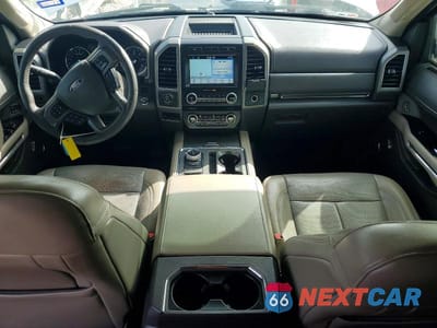 Zdjęcie 8 z 12 samochodu: 2018 FORD EXPEDITION XLT VIN:1FMJU1HT5JEA40751 - miniatura