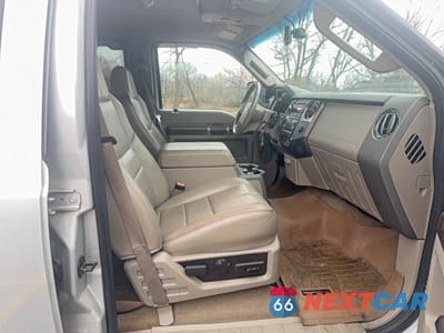 Piąte zdjęcie samochodu w środku: 2008 FORD F250 SUPER DUTY VIN:1FTSW21RX8EB55458 - miniatura