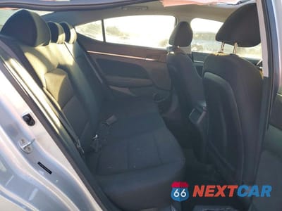 Zdjęcie 10 z 12 samochodu: 2019 HYUNDAI ELANTRA VALUE EDITION VIN:5NPD84LFXKH460564 - miniatura