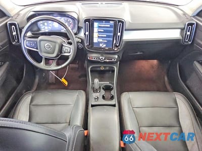 Zdjęcie 8 z 13 samochodu: 2021 VOLVO XC40 T4 MOMENTUM VIN:YV4AC2HK7M2590699 - miniatura