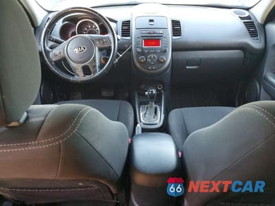 Zdjęcie 8 z 12 samochodu: 2013 KIA SOUL + VIN:KNDJT2A66D7572682 - miniatura