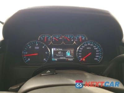 Zdjęcie 9 z 13 samochodu: 2015 CHEVROLET SUBURBAN C1500 LT VIN:1GNSCJKC9FR290067 - miniatura
