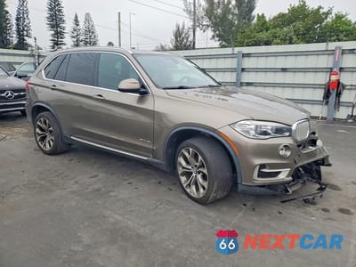 Czwarte zdjęcie samochodu z boku: 2017 BMW X5 SDRIVE35I VIN:5UXKR2C51H0U20104 - miniatura