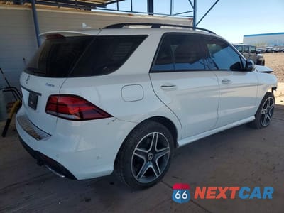 Trzecie zdjęcie samochodu z tyłu: 2018 MERCEDES-BENZ GLE 350 4MATIC VIN:4JGDA5HB4JB074329 - miniatura