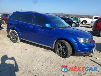 Czwarte zdjęcie samochodu z boku: 2015 DODGE JOURNEY CROSSROAD VIN:3C4PDCGBXFT591915 - miniatura