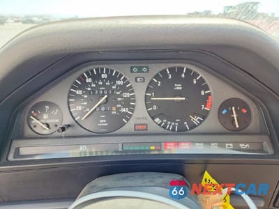 Zdjęcie 9 z 11 samochodu: 1991 BMW 325 IC VIN:WBABB1311MEC04845 - miniatura