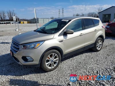 2017 FORD ESCAPE SE 1FMCU0GD7HUB66056 - główne zdjęcie licytacji z USA - miniatura