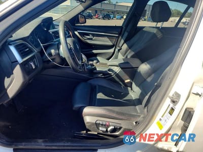 Zdjęcie 7 z 11 samochodu: 2016 BMW 328 I SULEV VIN:WBA8E9G55GNU28764 - miniatura