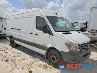 Czwarte zdjęcie samochodu z boku: 2014 MERCEDES BENZ SPRINTER 3500 DELIVERY VAN VIN:WD3PF4CC8E5910588 - miniatura