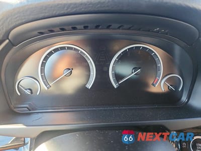 Zdjęcie 9 z 11 samochodu: 2016 BMW X5 XDRIVE35I VIN:5UXKR0C57G0P33824 - miniatura