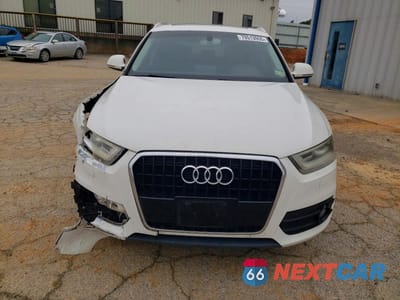 Piąte zdjęcie samochodu w środku: 2015 AUDI Q3 PRESTIGE VIN:WA1FFCFSXFR001190 - miniatura