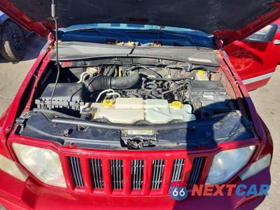 Zdjęcie 12 z 13 samochodu: 2010 JEEP LIBERTY SPORT VIN:1J4PN2GK6AW118498 - miniatura