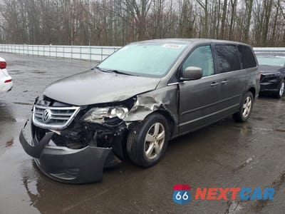 2010 VOLKSWAGEN ROUTAN SE 2V4RW3D12AR360068 - główne zdjęcie licytacji z USA - miniatura