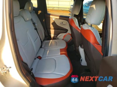 Zdjęcie 11 z 13 samochodu: 2016 JEEP RENEGADE LIMITED VIN:ZACCJBDT8GPC60547 - miniatura