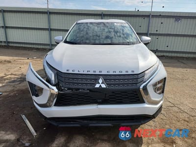 Piąte zdjęcie samochodu w środku: 2023 MITSUBISHI ECLIPSE CROSS ES VIN:JA4ATUAA3PZ049042 - miniatura