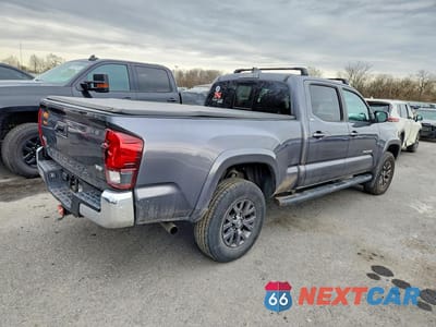 Trzecie zdjęcie samochodu z tyłu: 2021 TOYOTA TACOMA DOUBLE CAB VIN:3TYDZ5BN0MT004120 - miniatura