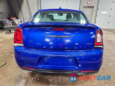 Zdjęcie 6 z 11 samochodu: 2020 CHRYSLER 300 TOURING VIN:2C3CCAAG7LH173704 - miniatura