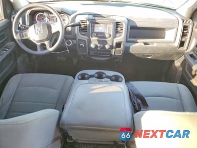Zdjęcie 8 z 12 samochodu: 2016 RAM 2500 ST VIN:3C6UR5HL8GG178691 - miniatura