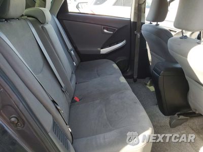 Zdjęcie 10 z 13 samochodu: 2013 TOYOTA PRIUS TWO VIN:JTDKN3DU8D1623715 - miniatura
