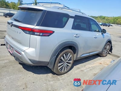 Trzecie zdjęcie samochodu z tyłu: 2022 NISSAN PATHFINDER PLATINUM VIN:5N1DR3DH3NC203913 - miniatura