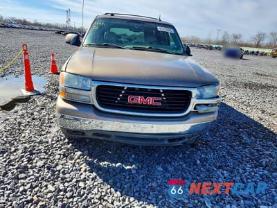 Piąte zdjęcie samochodu w środku: 2004 GMC YUKON VIN:1GKEK13Z44J257215 - miniatura