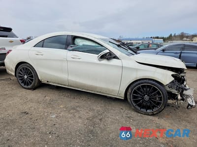 Czwarte zdjęcie samochodu z boku: 2014 MERCEDES-BENZ CLA 250 4MATIC VIN:WDDSJ4GB4EN140864 - miniatura