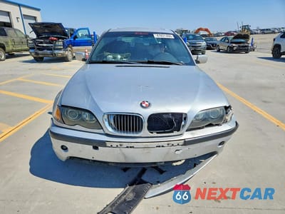 Piąte zdjęcie samochodu w środku: 2004 BMW 325 I VIN:WBAET37434NJ42677 - miniatura