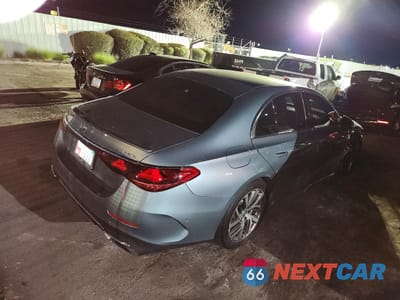 Trzecie zdjęcie samochodu z tyłu: 2024 MERCEDES-BENZ E 350 4MATIC VIN:W1KLF4HBXRA057053 - miniatura