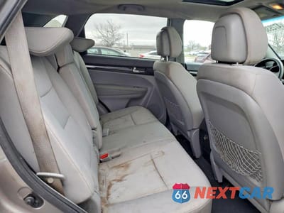 Zdjęcie 11 z 13 samochodu: 2012 KIA SORENTO LX VIN:5XYKT3A18CG229985 - miniatura