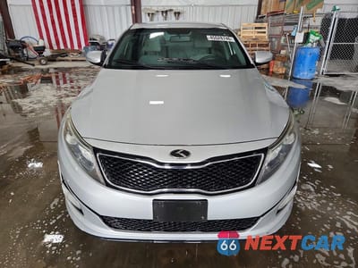 Piąte zdjęcie samochodu w środku: 2014 KIA OPTIMA LX VIN:5XXGM4A7XEG326612 - miniatura
