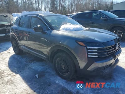 Czwarte zdjęcie samochodu z boku: 2025 NISSAN KICKS SV VIN:3N8AP6CB1SL375521 - miniatura