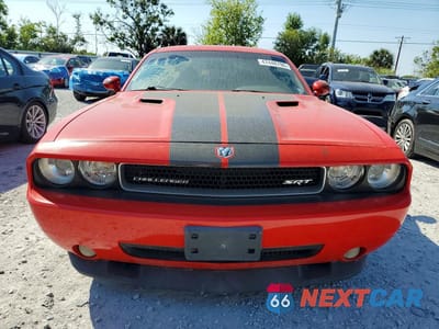 Piąte zdjęcie samochodu w środku: 2010 DODGE CHALLENGER SRT-8 VIN:2B3CJ7DW4AH103941 - miniatura