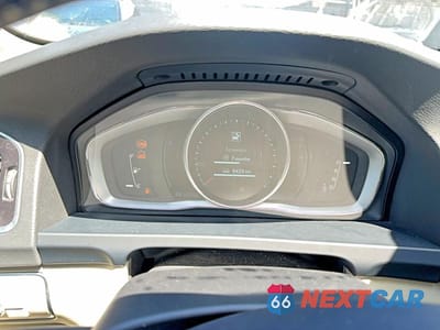 Zdjęcie 8 z 12 samochodu: 2015 VOLVO S60 PREMIER VIN:YV140MFB7F2317038 - miniatura