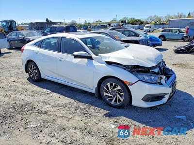 Czwarte zdjęcie samochodu z boku: 2017 HONDA CIVIC VIN:19XFC2F70HE214815 - miniatura