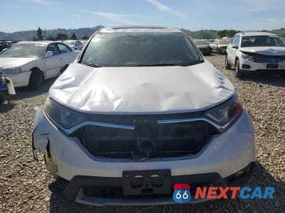 Piąte zdjęcie samochodu w środku: 2019 HONDA CR-V EX VIN:5J6RW1H51KA037528 - miniatura