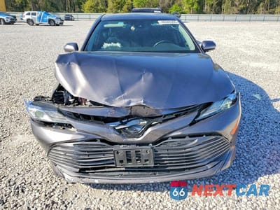 Piąte zdjęcie samochodu w środku: 2020 TOYOTA CAMRY HYBRID XLE VIN:4T1F31AK5LU540136 - miniatura