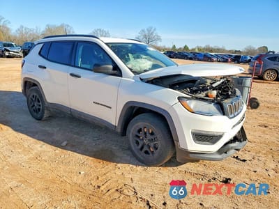 Czwarte zdjęcie samochodu z boku: 2018 JEEP COMPASS VIN:3C4NJCAB2JT286393 - miniatura