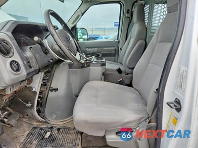 Zdjęcie 7 z 13 samochodu: 2014 FORD ECONOLINE E250 VAN VIN:1FTNE2EW9EDA43851 - miniatura