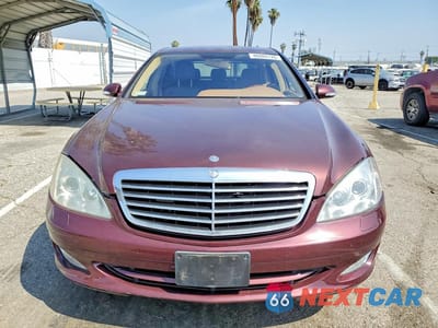 Piąte zdjęcie samochodu w środku: 2008 MERCEDES-BENZ S 550 VIN:WDDNG71X38A196954 - miniatura