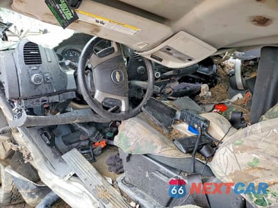 Zdjęcie 8 z 11 samochodu: 2008 CHEVROLET SILVERADO K1500 VIN:2GCEK190981306316 - miniatura